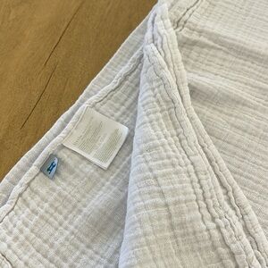 New Little Unicorn Muslin White Swaddle Blanket